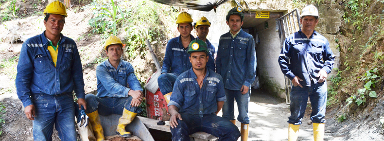 Granos de café y pepitas de oro – Nueva cooperativa minera en Colombia con certificación Fairmined